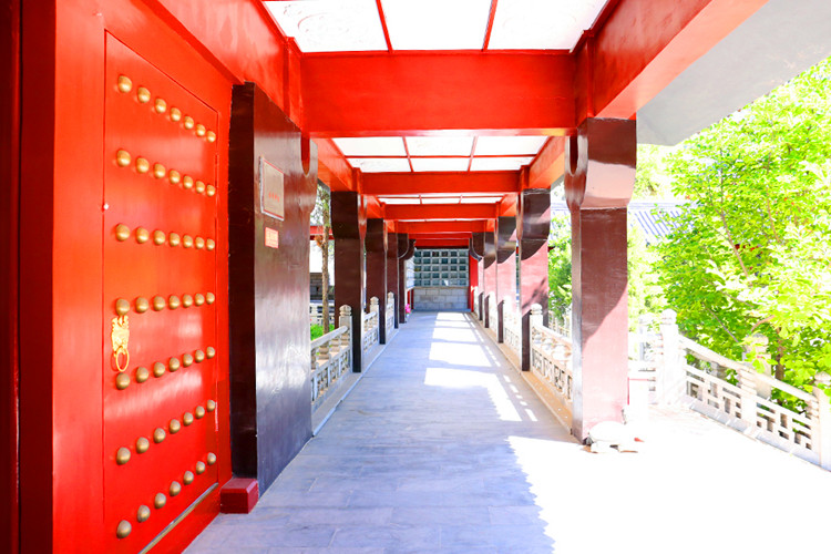 长城华人怀思堂：居长城之畔，享宁静永恒